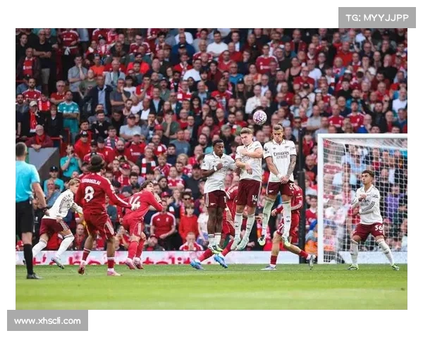 利物浦三连胜登顶 索博任意球世界波制胜 埃泽首秀亮眼